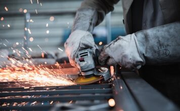 Czy szlifierka kątowa nadaje się do polerowania? Czy szlifierka kątowa nadaje się do polerowania?