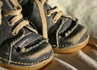 Jak nauczyć 2 letnie dziecko gryźć?